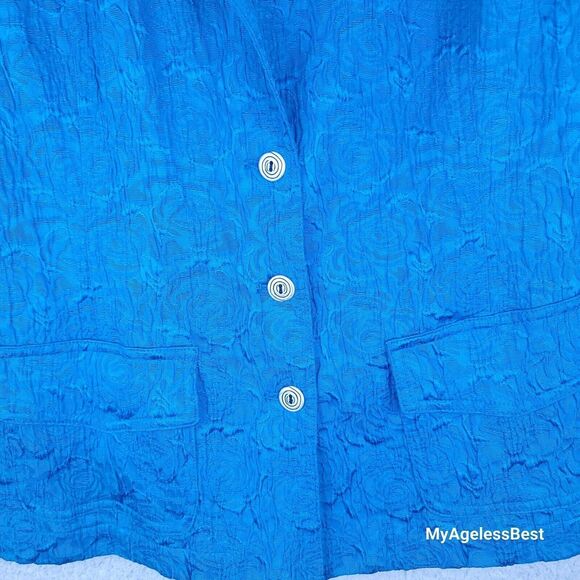 Chicos Blue Textured Crinkle Blazer Jacket Size 1 Medium Statement Career - Picture 11 of 15